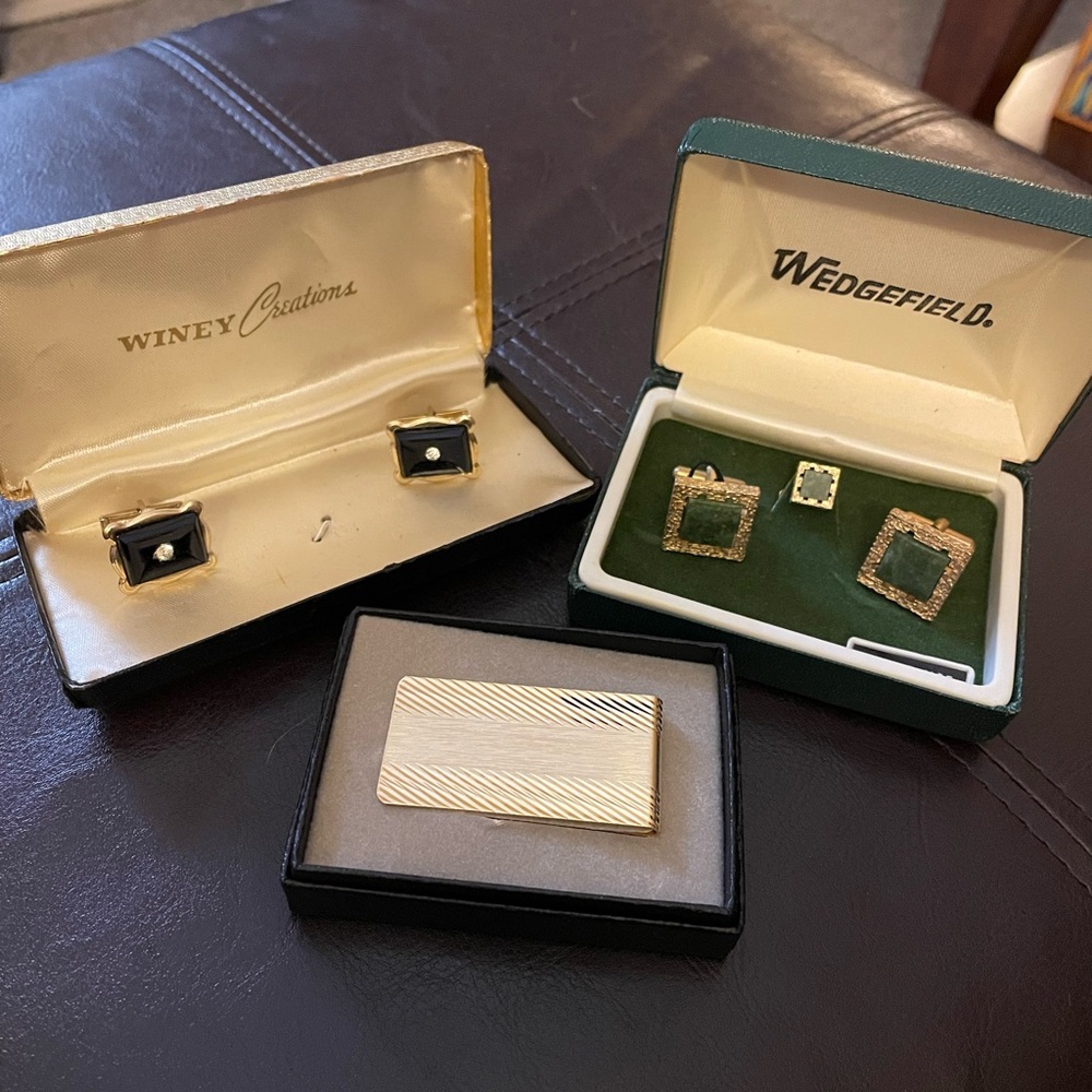 Vintage cufflinks and gold money clip set